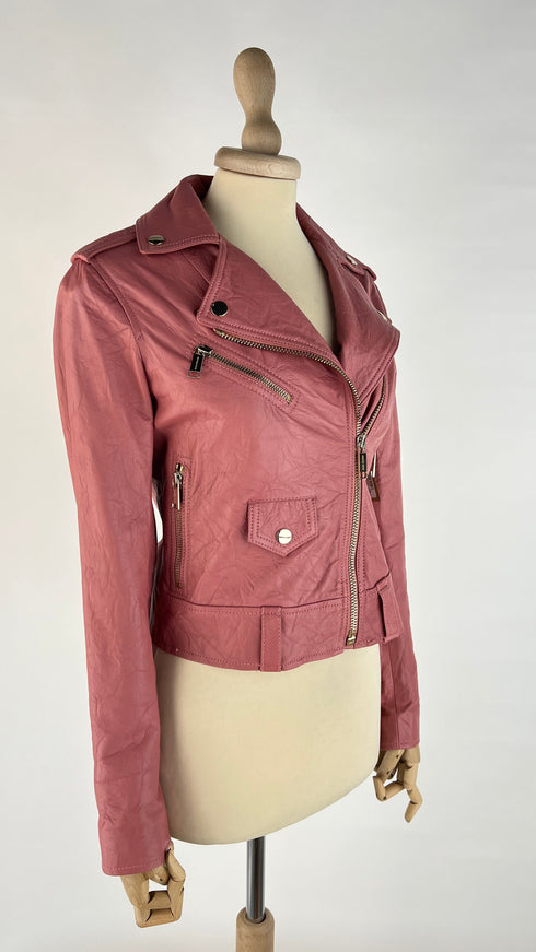 Chiodo in pelle rosa
