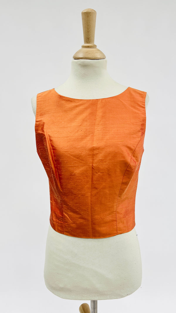 Top smanicato in seta