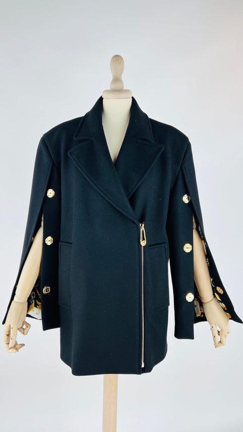 Caban in lana con spilla