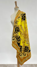 Foulard in seta stampata Versace
