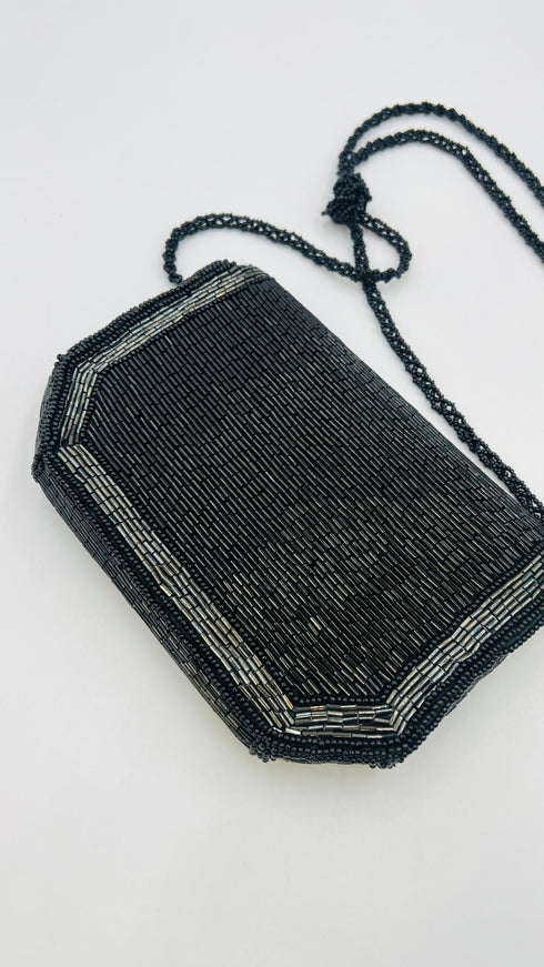 Borsa nera di perline