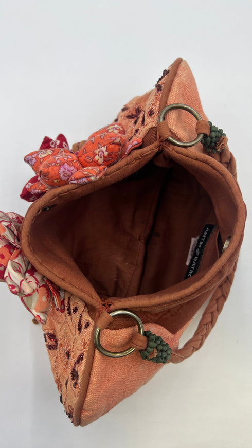 Borsa ricamata con fiori 3D