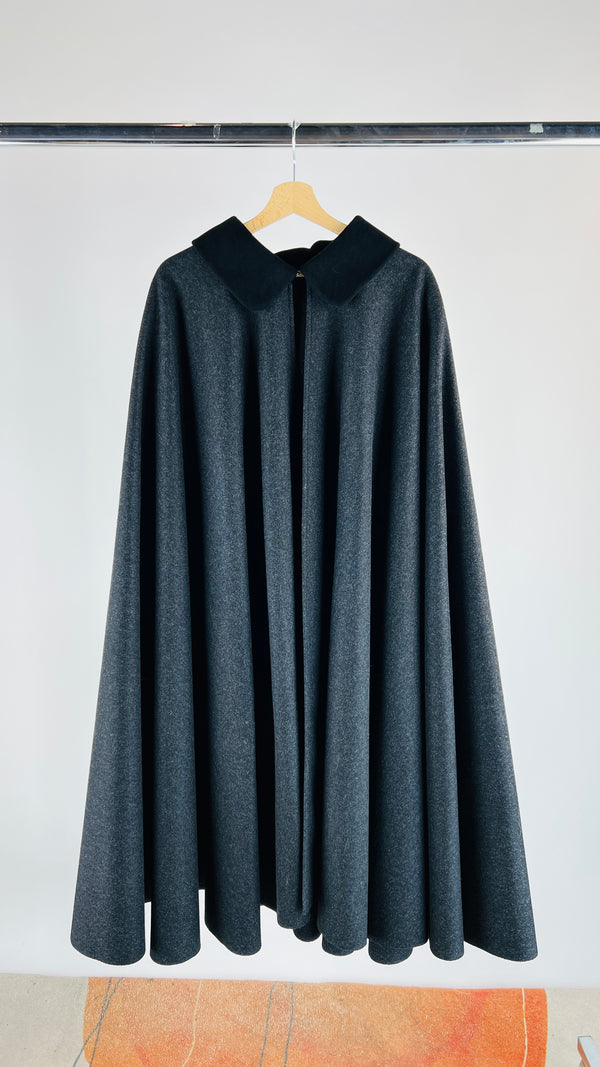 Cappa in panno di lana