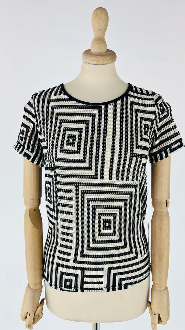 T-shirt motivo geometrico