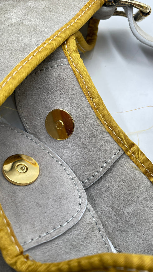 Borsa in suede con rose